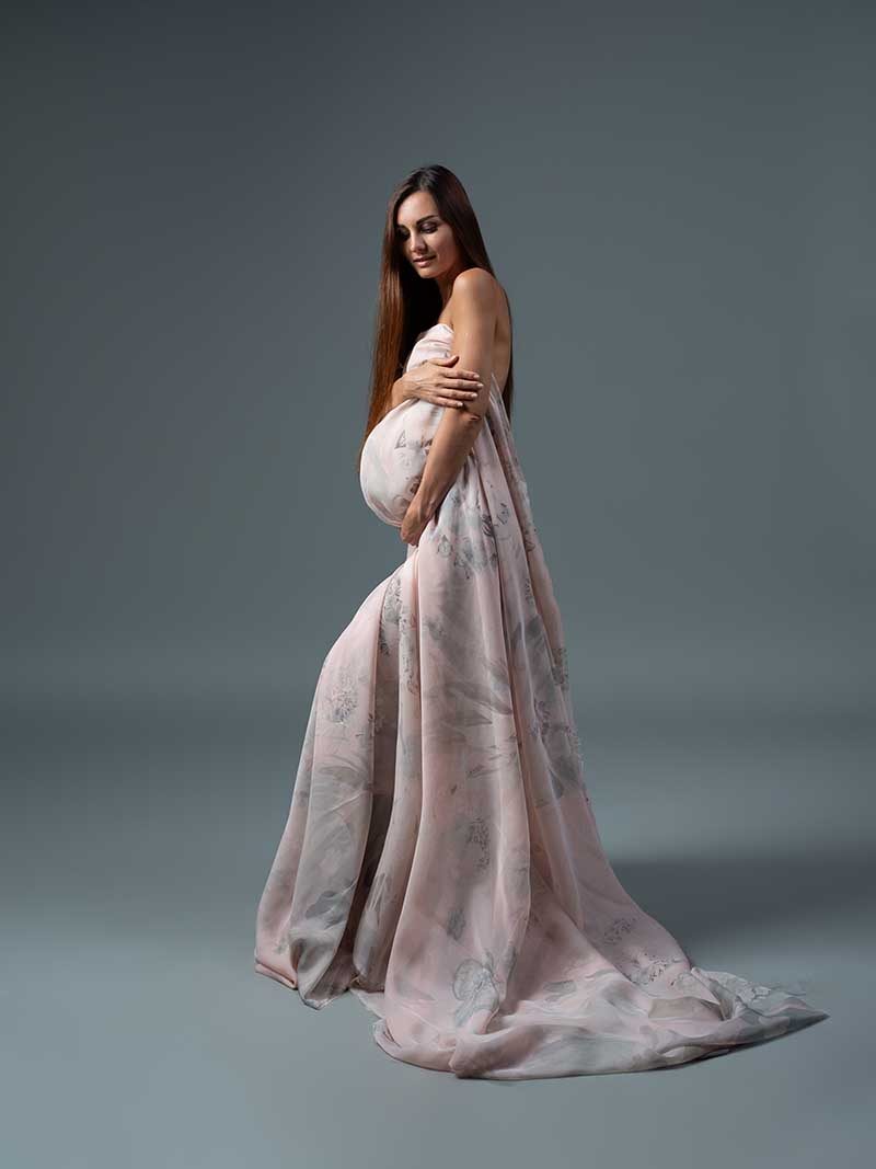 Maternity portrait — classic edit by Maternity Haus