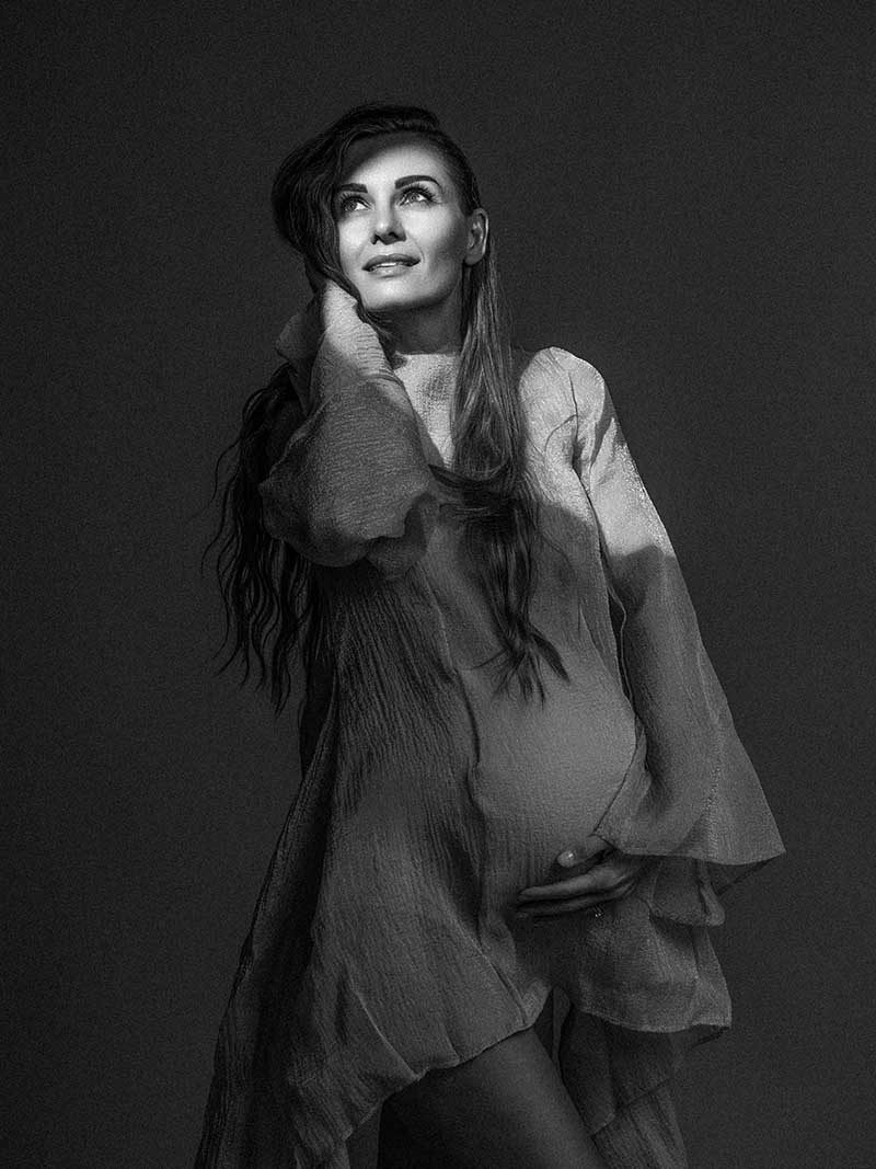 Maternity portrait — classic edit by Maternity Haus