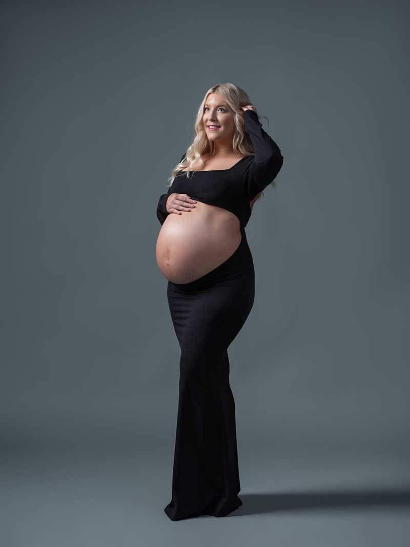 Maternity portrait — classic edit by Maternity Haus
